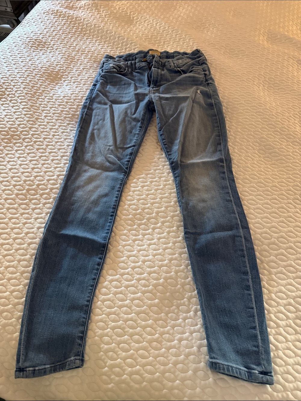 MOTHER Skinny Jeans in Blue Denim